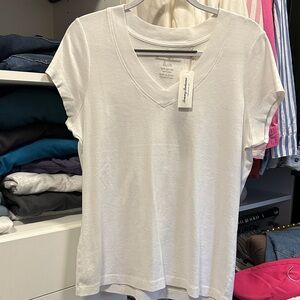 Tommy Bahama White V-Neck Short Sleeve Tee